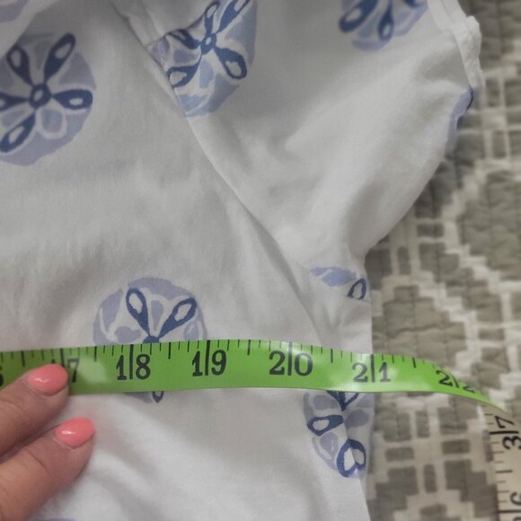 Loft Outlet blue and white summer top with sand dollar print - Picture 6 of 6